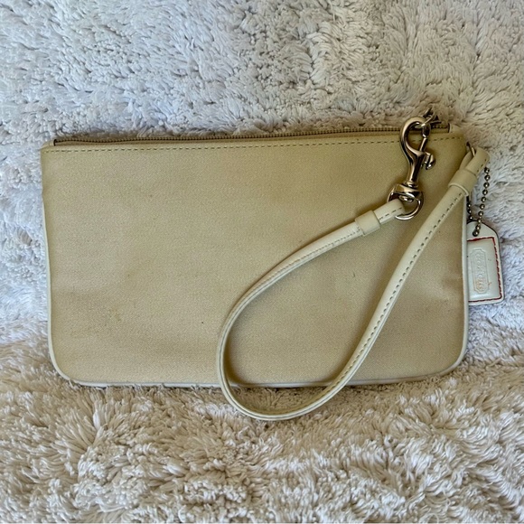 Coach Soho clutch wristlet - Picture 3 of 5